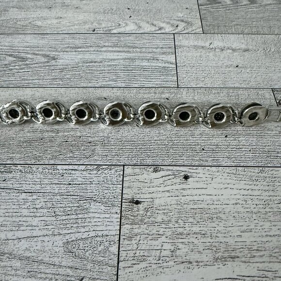 Vintage Silver Tone Confetti Lucite Link Bracelet Collector’s Item - Picture 5 of 7